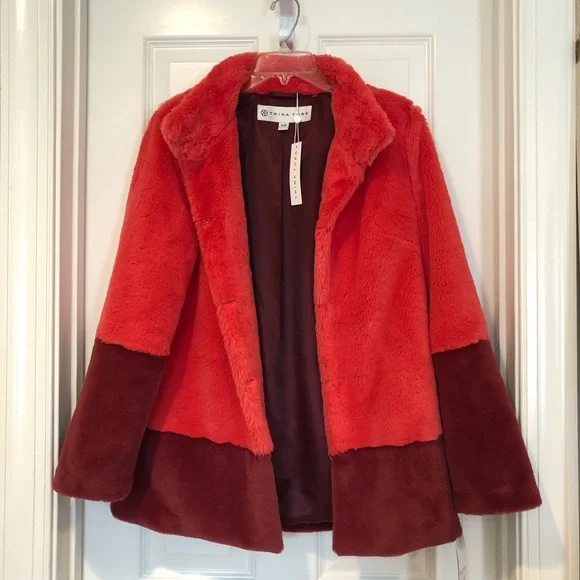 NWT Trina Turk Pink Faux Fur Jacket - Picture 2 of 10